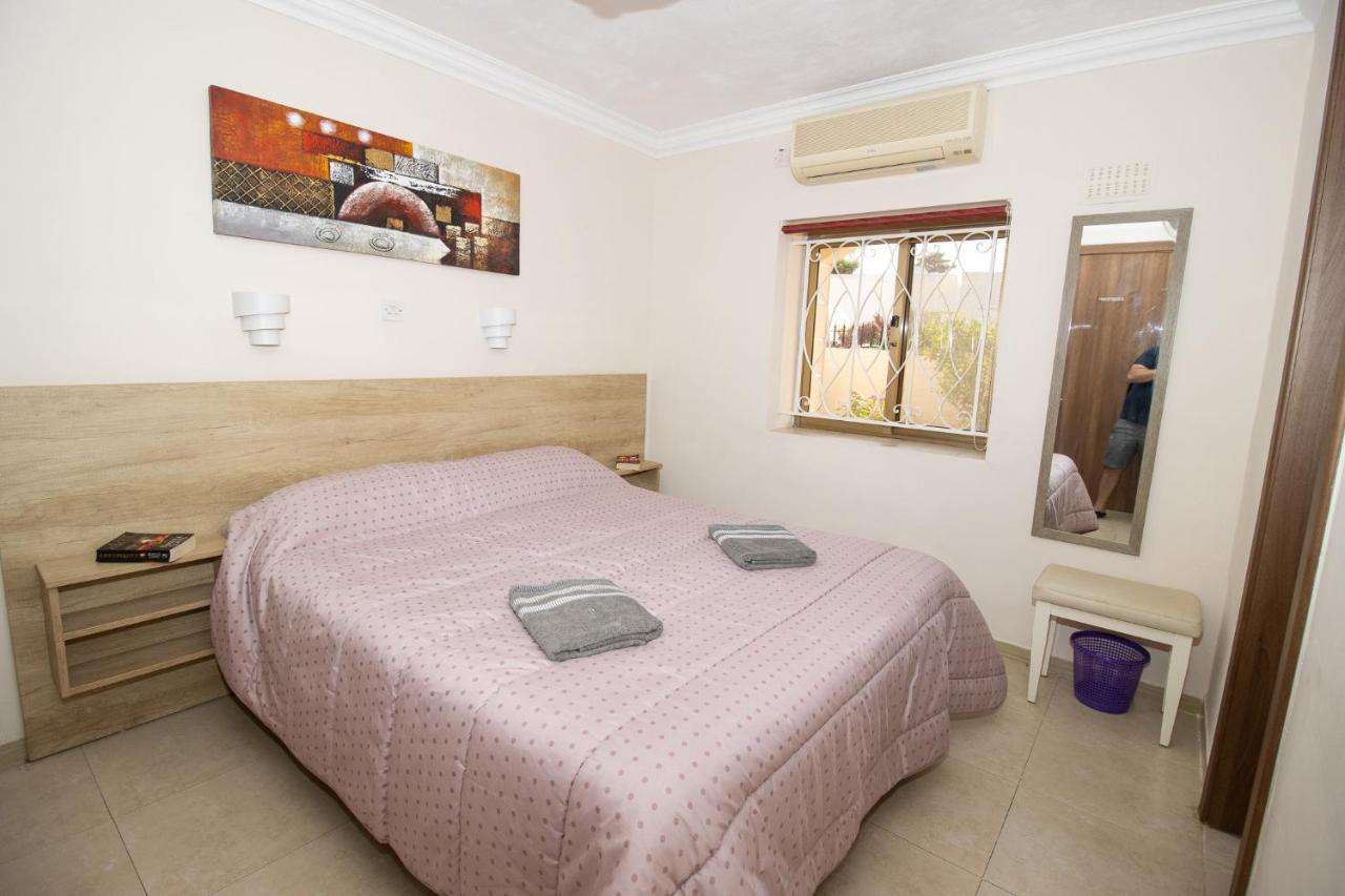 Tranquil Villa Apartments Units Mellieħa Eksteriør bilde