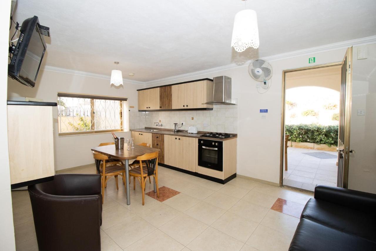 Tranquil Villa Apartments Units Mellieħa Eksteriør bilde