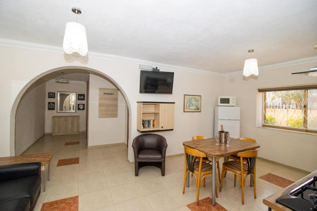 Tranquil Villa Apartments Units Mellieħa Eksteriør bilde