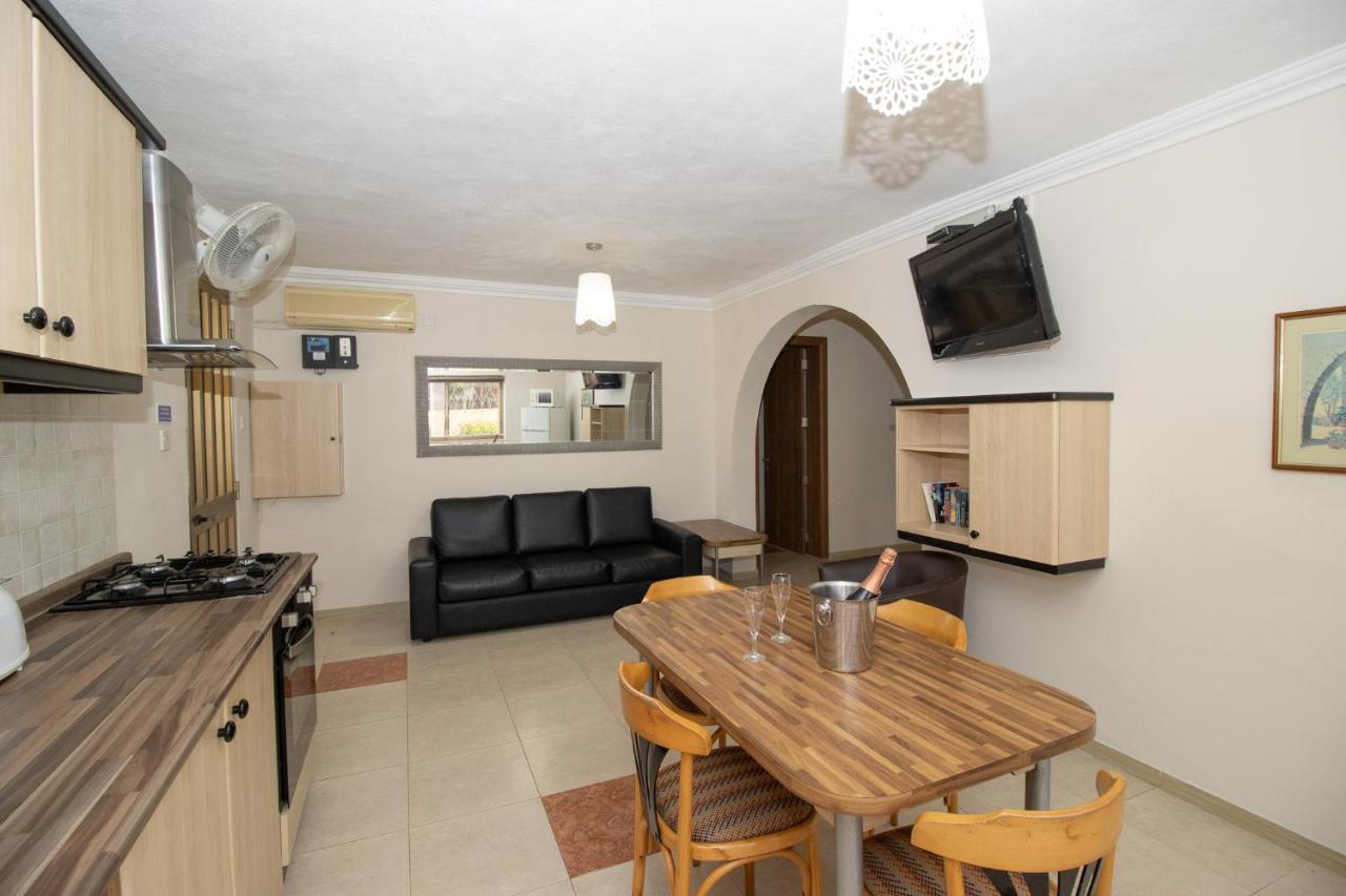 Tranquil Villa Apartments Units Mellieħa Eksteriør bilde