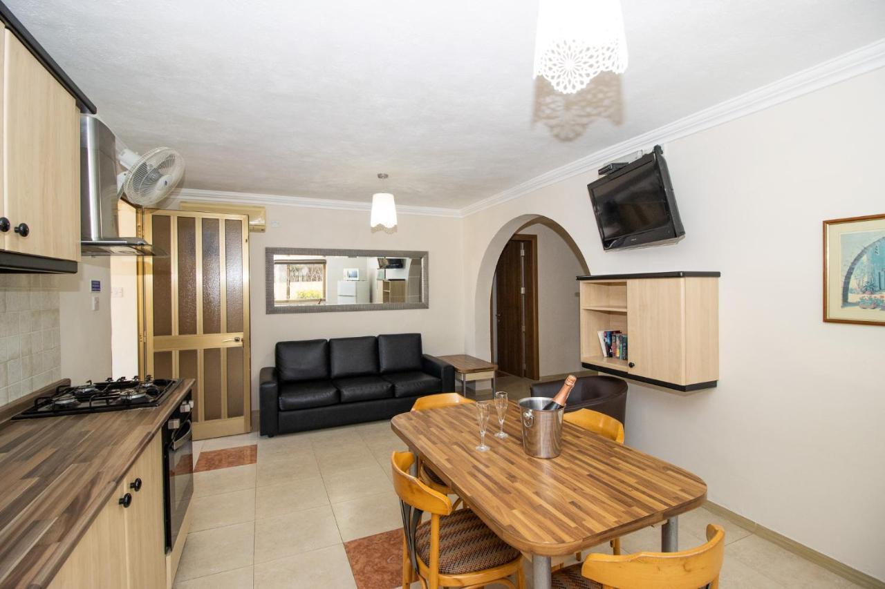 Tranquil Villa Apartments Units Mellieħa Eksteriør bilde