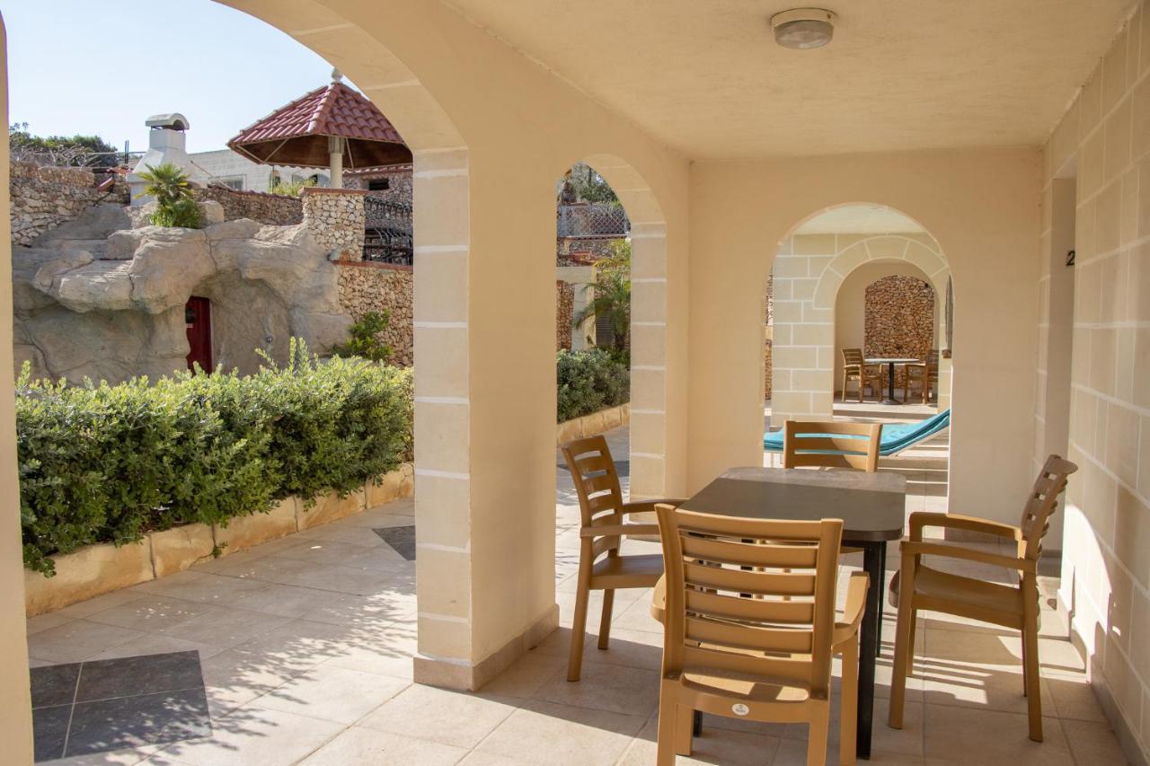 Tranquil Villa Apartments Units Mellieħa Eksteriør bilde