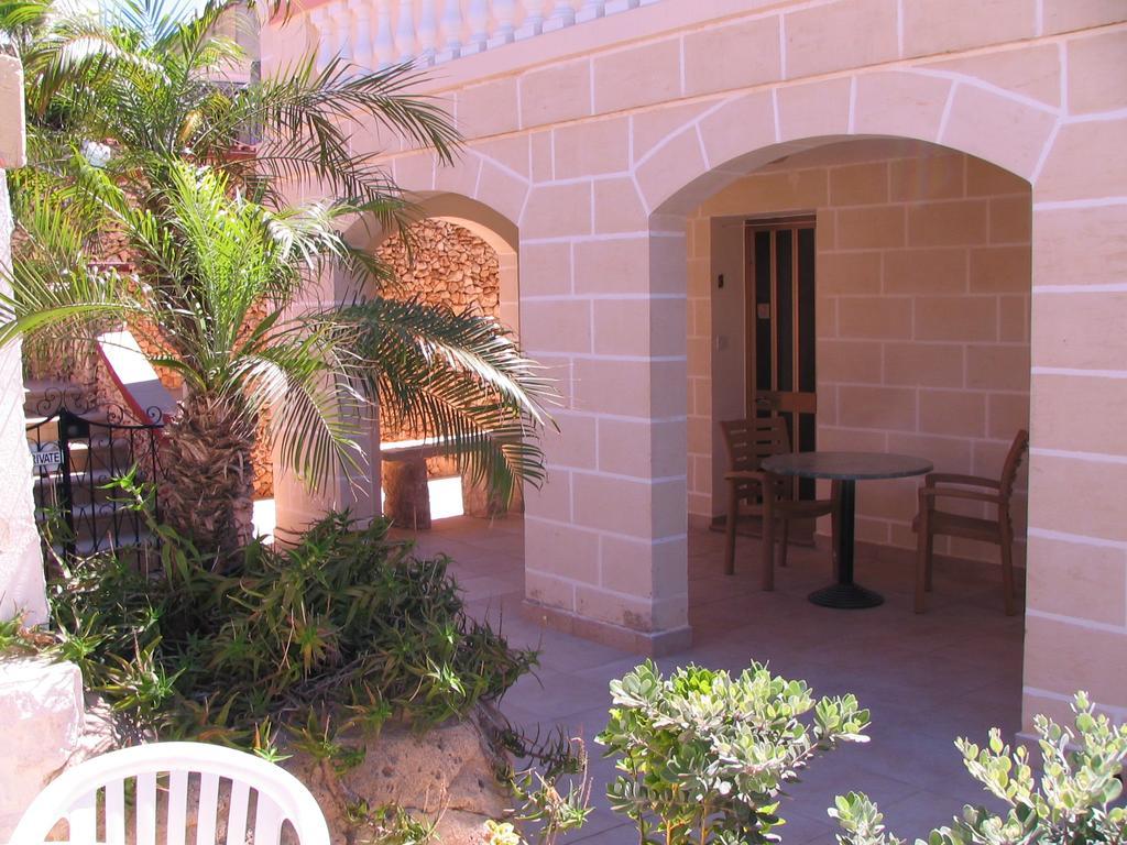 Tranquil Villa Apartments Units Mellieħa Eksteriør bilde